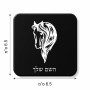 מגנט למקרר בעיצוב אישי עם השם שלך בעיצוב ראש סוס גודל המגנט 6.5 × 6.5 ס"מ