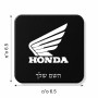 מגנט למקרר בעיצוב אישי עם השם שלך בעיצוב הונדה גודל המגנט 6.5 × 6.5 ס"מ
