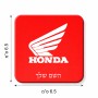 מגנט למקרר בעיצוב אישי עם השם שלך בעיצוב הונדה גודל המגנט 6.5 × 6.5 ס"מ