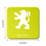 מגנט למקרר בעיצוב אישי עם השם שלך בעיצוב פיג'ו גודל המגנט 6.5 × 6.5 ס"מ