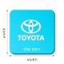 מגנט למקרר בעיצוב אישי עם השם שלך בעיצוב טויוטה גודל המגנט 6.5 × 6.5 ס"מ