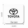 מגנט למקרר בעיצוב אישי עם השם שלך בעיצוב טויוטה גודל המגנט 6.5 × 6.5 ס"מ