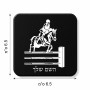 מגנט למקרר בעיצוב אישי עם השם שלך בעיצוב רוכב סוסים גודל המגנט 6.5 × 6.5 ס"מ