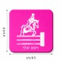 מגנט למקרר בעיצוב אישי עם השם שלך בעיצוב רוכב סוסים גודל המגנט 6.5 × 6.5 ס"מ