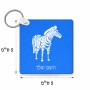 מחזיק מפתחות בצורת ריבוע בעיצוב אישי עם השם שלך בעיצוב זברה גודל המחזיק 5 × 5 ס"מ