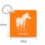 מחזיק מפתחות בצורת ריבוע בעיצוב אישי עם השם שלך בעיצוב זברה גודל המחזיק 5 × 5 ס"מ
