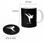 ספל תה \ קפה + תחתית עגולה בעיצוב אישי עם השם שלך בעיצוב קרטה גודל הספל 325 מ"ל קוטר התחתית 10 ס"מ