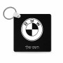 מחזיק מפתחות בצורת ריבוע בעיצוב אישי עם השם שלך בעיצוב ב.מ.וו גודל המחזיק 5 × 5 ס"מ