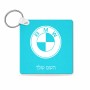 מחזיק מפתחות בצורת ריבוע בעיצוב אישי עם השם שלך בעיצוב ב.מ.וו גודל המחזיק 5 × 5 ס"מ