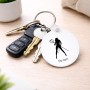 מחזיק מפתחות בצורת עיגול בעיצוב אישי עם השם שלך בעיצוב אישה שטן גודל המחזיק 5 × 5 ס"מ
