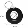 מחזיק מפתחות בצורת עיגול בעיצוב אישי עם השם שלך בעיצוב כדורסל גודל המחזיק 5 × 5 ס"מ