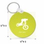 מחזיק מפתחות בצורת עיגול בעיצוב אישי עם השם שלך בעיצוב רוכב אופניים גודל המחזיק 5 × 5 ס"מ