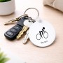 מחזיק מפתחות בצורת עיגול בעיצוב אישי עם השם שלך בעיצוב אופניים אולימפיים גודל המחזיק 5 × 5 ס"מ