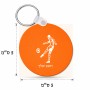 מחזיק מפתחות בצורת עיגול בעיצוב אישי עם השם שלך בעיצוב שחקן כדורגל גודל המחזיק 5 × 5 ס"מ