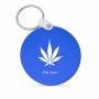 מחזיק מפתחות בצורת עיגול בעיצוב אישי עם השם שלך בעיצוב עלה מריחואנה - גראס גודל המחזיק 5 × 5 ס"מ
