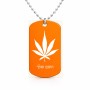 שרשרת דיסקיט מאלומיניום בעיצוב אישי עם השם שלך בעיצוב עלה מריחואנה - גראס גודל הדיסקיט 2.9 × 5 ס"מ