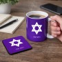 ספל תה \ קפה + תחתית מרובעת בעיצוב אישי עם השם שלך בעיצוב מגן דוד - מגן דוד - ישראל גודל הספל 325 מ"ל גודל התחתית 9 × 9 ס"מ