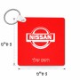מחזיק מפתחות בצורת ריבוע בעיצוב אישי עם השם שלך בעיצוב ניסאן גודל המחזיק 5 × 5 ס"מ