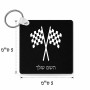 מחזיק מפתחות בצורת ריבוע בעיצוב אישי עם השם שלך בעיצוב דגל המירוץ גודל המחזיק 5 × 5 ס"מ
