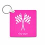 מחזיק מפתחות בצורת ריבוע בעיצוב אישי עם השם שלך בעיצוב דגל המירוץ גודל המחזיק 5 × 5 ס"מ