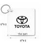 מחזיק מפתחות בצורת ריבוע בעיצוב אישי עם השם שלך בעיצוב טויוטה גודל המחזיק 5 × 5 ס"מ