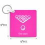 מחזיק מפתחות בצורת ריבוע בעיצוב אישי עם השם שלך בעיצוב בריכה - ביליארד - גודל המחזיק 5 × 5 ס"מ