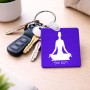 מחזיק מפתחות בצורת ריבוע בעיצוב אישי עם השם שלך בעיצוב אימון יוגה גודל המחזיק 5 × 5 ס"מ