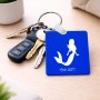 מחזיק מפתחות בצורת ריבוע בעיצוב אישי עם השם שלך בעיצוב בתולת ים - אישה גודל המחזיק 5 × 5 ס"מ