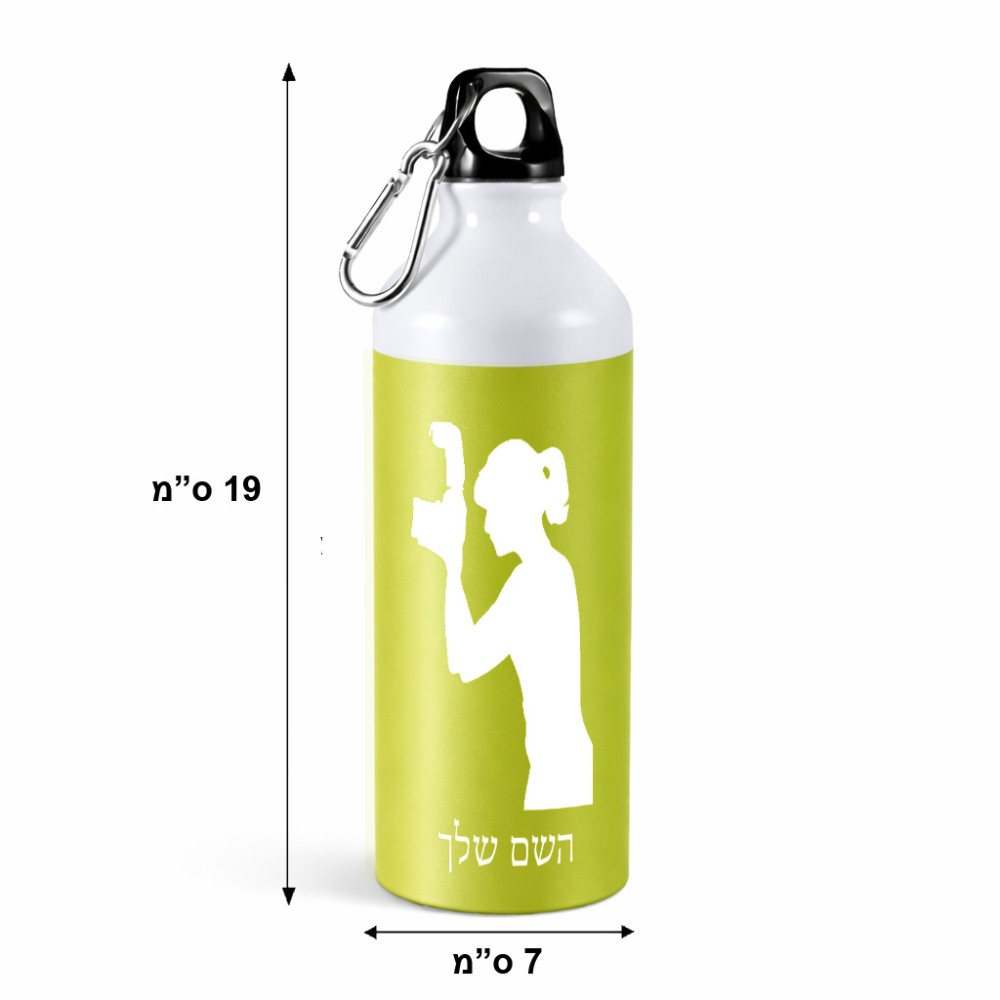 בקבוק מים ספורטיבי 500 מ"ל בעיצוב אישי עם השם שלך בעיצוב צלמת - אישה גודל 19 × 7 ס"מ