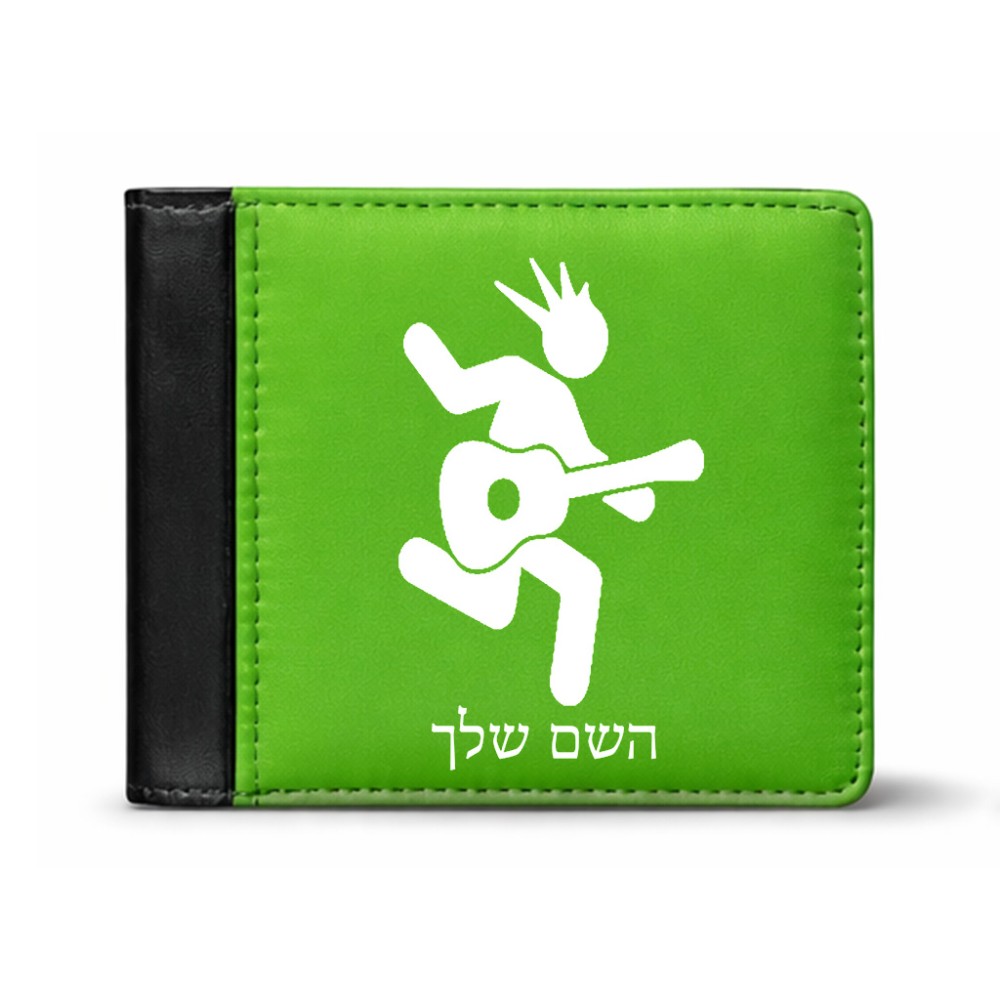ארנק עור שחור בעיצוב אישי עם השם שלך בעיצוב נגן גיטרה מידות הארנק 9.5 × 11 ס"מ