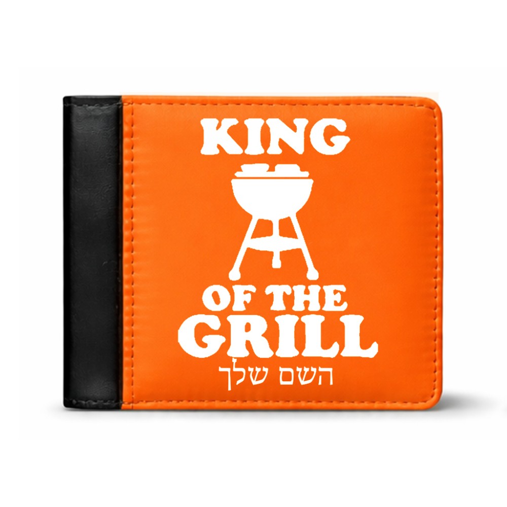 ארנק עור שחור בעיצוב אישי עם השם שלך בעיצוב מלך הגריל מידות הארנק 9.5 × 11 ס"מ