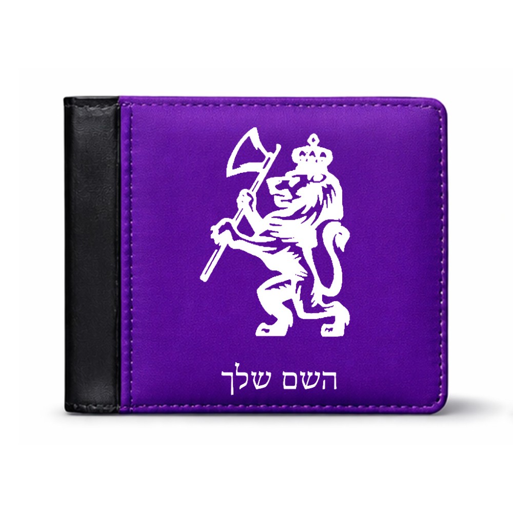 ארנק עור שחור בעיצוב אישי עם השם שלך בעיצוב אריה מידות הארנק 9.5 × 11 ס"מ