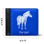 ארנק עור שחור בעיצוב אישי עם השם שלך בעיצוב זברה מידות הארנק 9.5 × 11 ס"מ