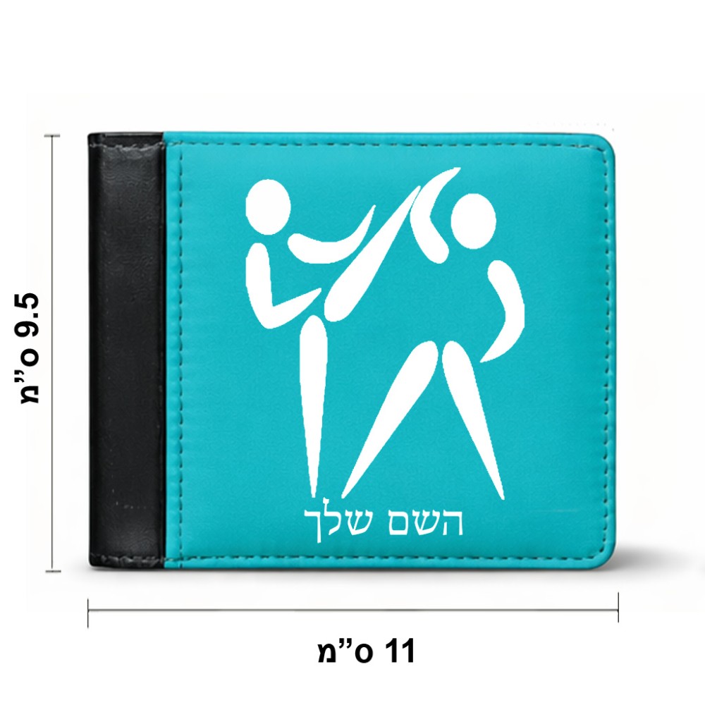 ארנק עור שחור בעיצוב אישי עם השם שלך בעיצוב לוחמים אולימפיים מידות הארנק 9.5 × 11 ס"מ