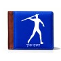 ארנק עור חום בעיצוב אישי עם השם שלך בעיצוב זורק כידון מידות הארנק 9.5 × 11 ס"מ