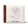 ארנק עור חום בעיצוב אישי עם השם שלך בעיצוב יד מידות הארנק 9.5 × 11 ס"מ