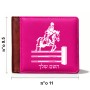 ארנק עור חום בעיצוב אישי עם השם שלך בעיצוב רוכב סוסים מידות הארנק 9.5 × 11 ס"מ