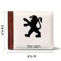 ארנק עור חום בעיצוב אישי עם השם שלך בעיצוב פיג'ו מידות הארנק 9.5 × 11 ס"מ