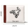 ארנק עור חום בעיצוב אישי עם השם שלך בעיצוב רוכב טרקטורונים מידות הארנק 9.5 × 11 ס"מ