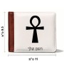 ארנק עור חום בעיצוב אישי עם השם שלך בעיצוב אנק - מפתח החיים המצרי מידות הארנק 9.5 × 11 ס"מ