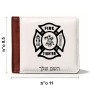ארנק עור חום בעיצוב אישי עם השם שלך בעיצוב כבאי - תגית מידות הארנק 9.5 × 11 ס"מ