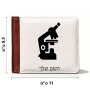 ארנק עור חום בעיצוב אישי עם השם שלך בעיצוב מיקרוסקופ מידות הארנק 9.5 × 11 ס"מ