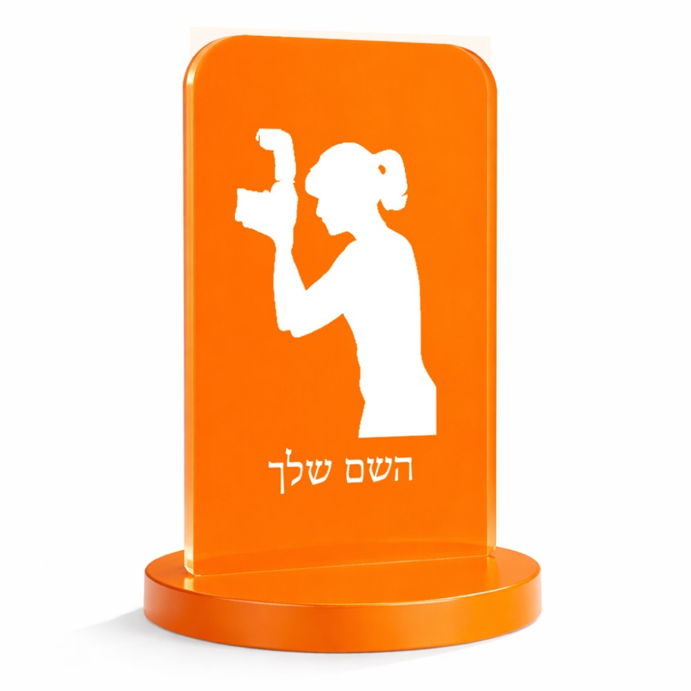 סטנד תמונה מעוצב בעיצוב אישי עם השם שלך בעיצוב צלמת - אישה גודל 6 × 10 ס"מ