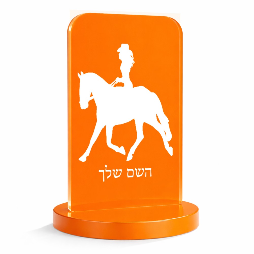 סטנד תמונה מעוצב בעיצוב אישי עם השם שלך בעיצוב קאוגירל - אישה גודל 6 × 10 ס"מ
