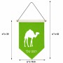 דגל לתליה על קיר בעיצוב אישי עם השם שלך בעיצוב גמל גודל 30 × 19.5 ס"מ