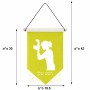 דגל לתליה על קיר בעיצוב אישי עם השם שלך בעיצוב צלמת - אישה גודל 30 × 19.5 ס"מ