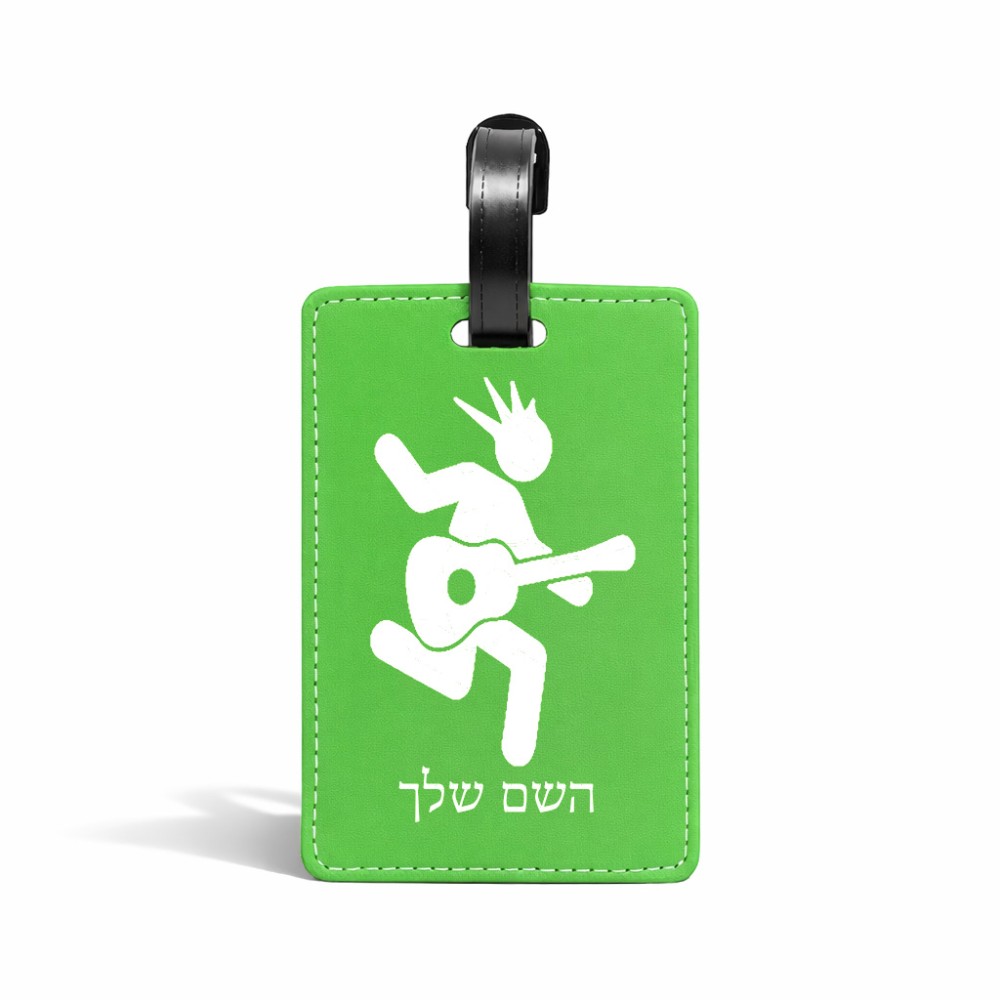 תווית לסימון מזוודה \ תיק בעיצוב אישי עם השם שלך בעיצוב נגן גיטרה גודל 10.3 × 7 ס"מ