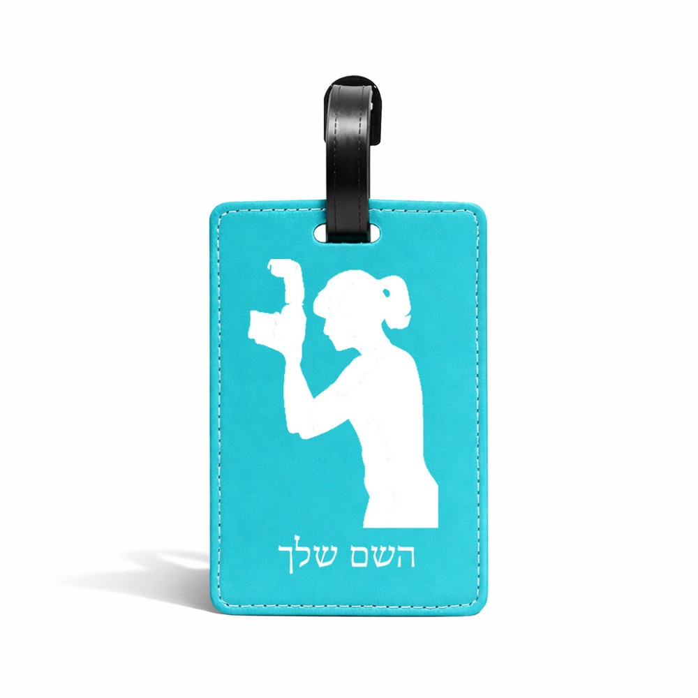 תווית לסימון מזוודה \ תיק בעיצוב אישי עם השם שלך בעיצוב צלמת - אישה גודל 10.3 × 7 ס"מ