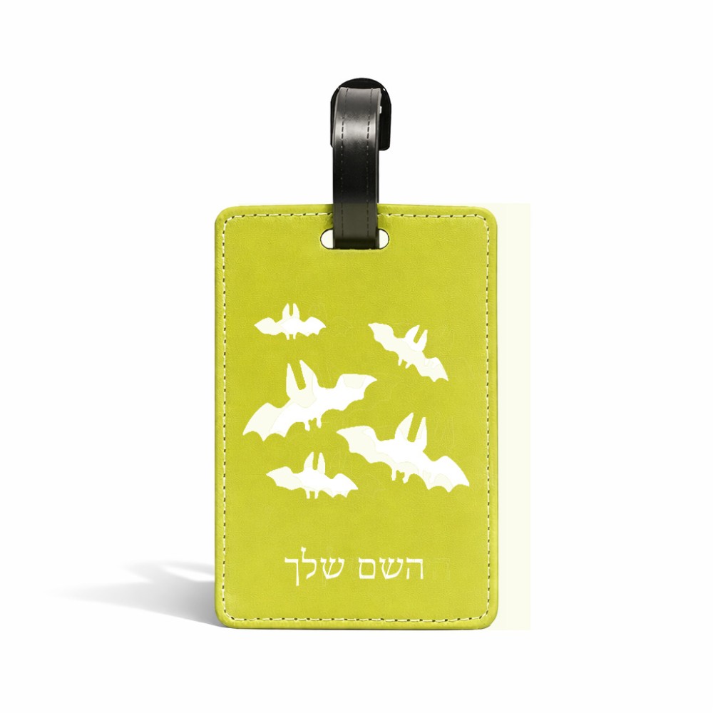 תווית לסימון מזוודה \ תיק בעיצוב אישי עם השם שלך בעיצוב עטלפים גודל 10.3 × 7 ס"מ
