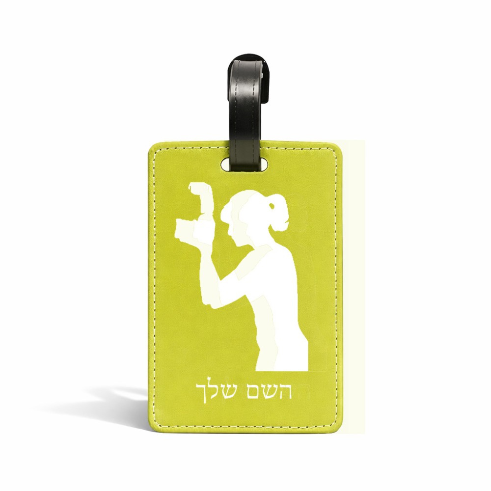 תווית לסימון מזוודה \ תיק בעיצוב אישי עם השם שלך בעיצוב צלמת - אישה גודל 10.3 × 7 ס"מ